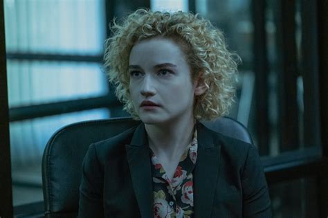 julia garner sex|Ozark s03e06e08 (2020)